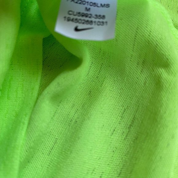 NWT Nike Dri-FIT Miler Men's Running T-Shirt Color Green  Size S - Picture 7 of 8